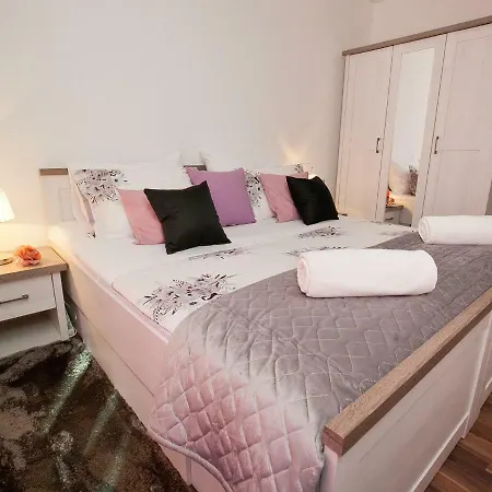 Apartman Edita Apartament *